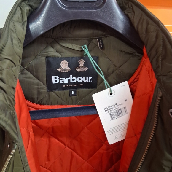 Barbour Men's Lightweight Quilted Jacket in Dark Green - Picture 4 of 6